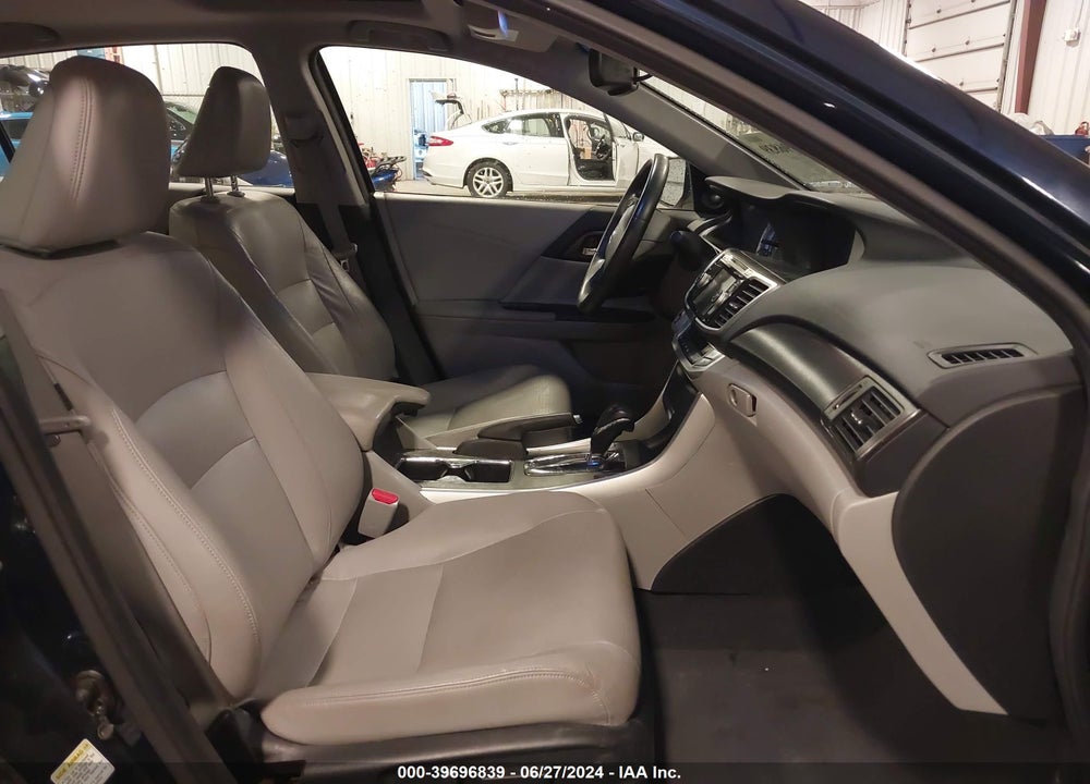 2013 HONDA ACCORD EX-L VIN: 1HGCR2F88DA138513