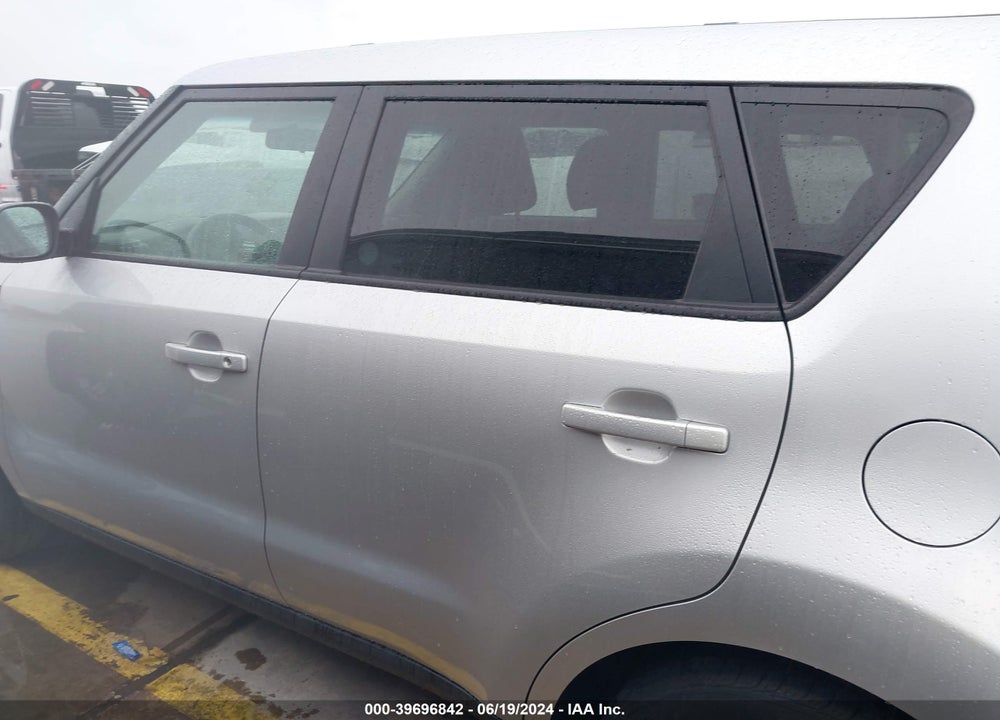 2019 KIA SOUL VIN: KNDJN2A22K7637709