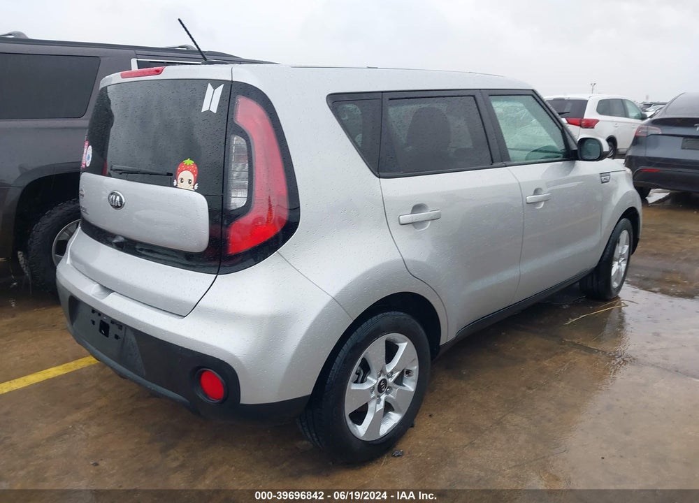 2019 KIA SOUL VIN: KNDJN2A22K7637709