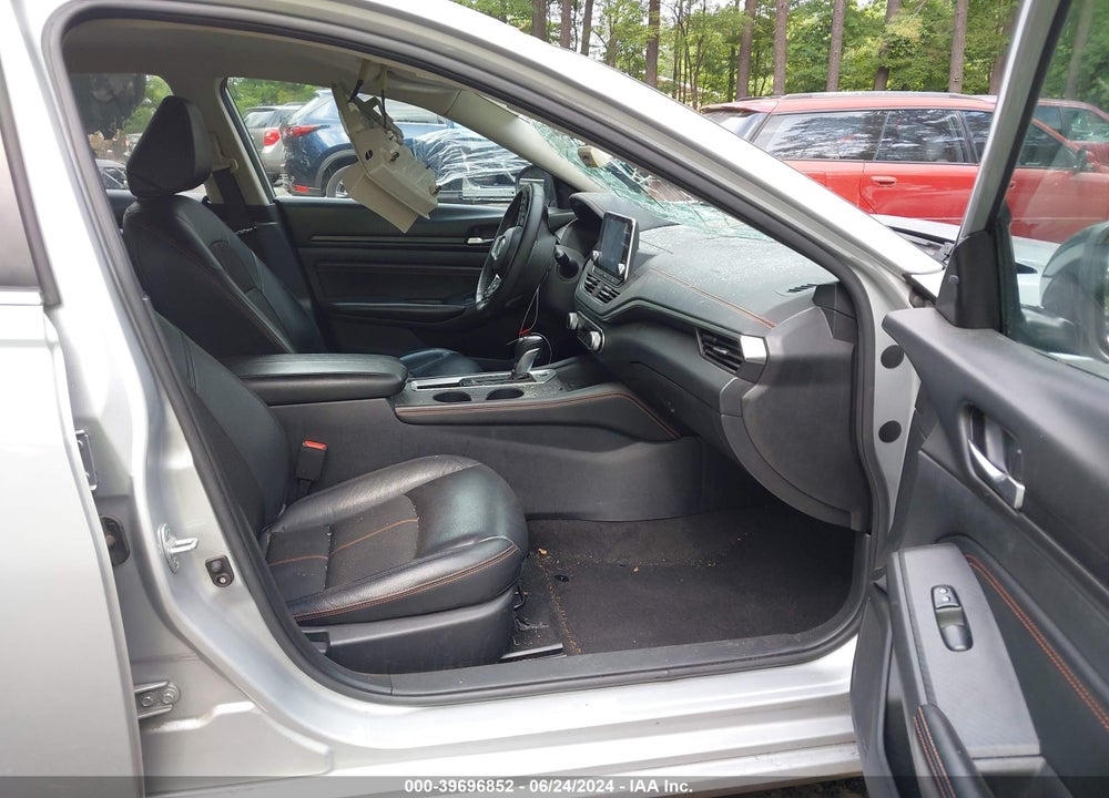 2020 NISSAN ALTIMA SR FWD VIN: 1N4BL4CV1LN308242