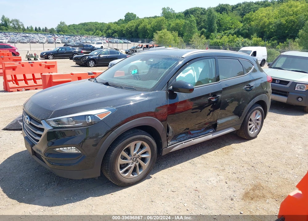 2017 HYUNDAI TUCSON SE VIN: KM8J3CA47HU488345