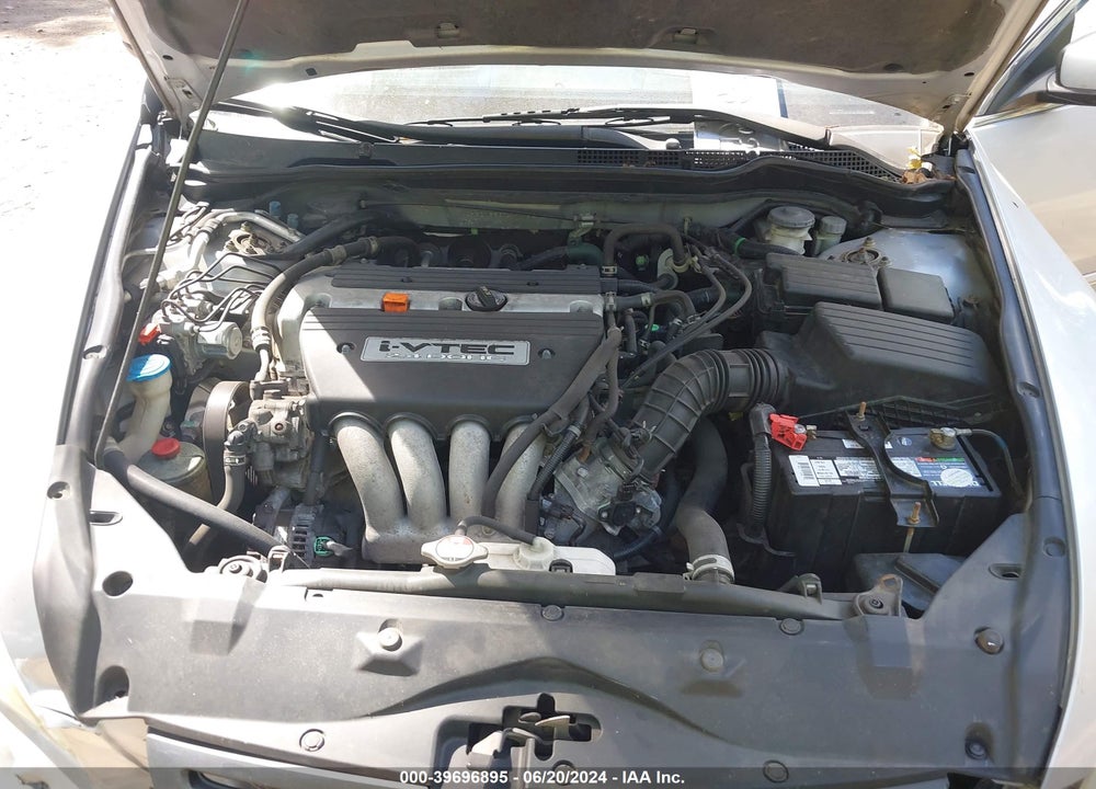 2004 HONDA ACCORD 2.4 EX VIN: 1HGCM55674A118270