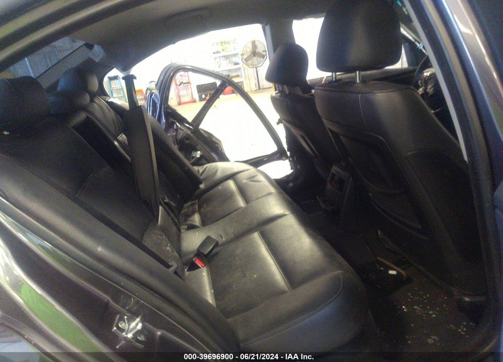 2006 BMW 325I VIN: WBAVB13576KX35047