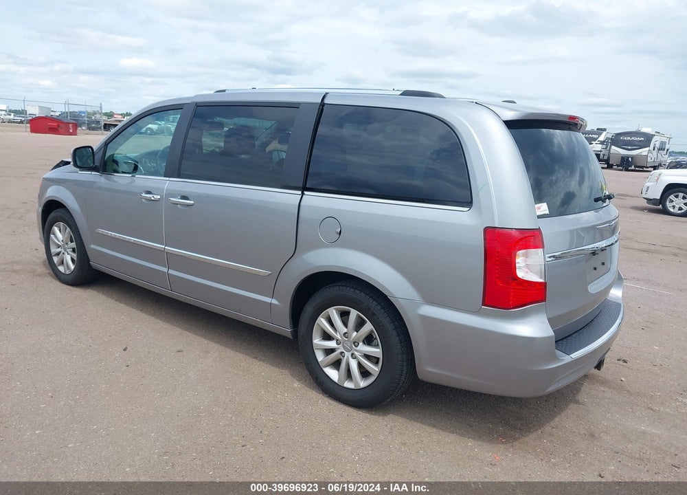2016 CHRYSLER TOWN & COUNTRY LIMITED PLATINUM VIN: 2C4RC1GG1GR113687