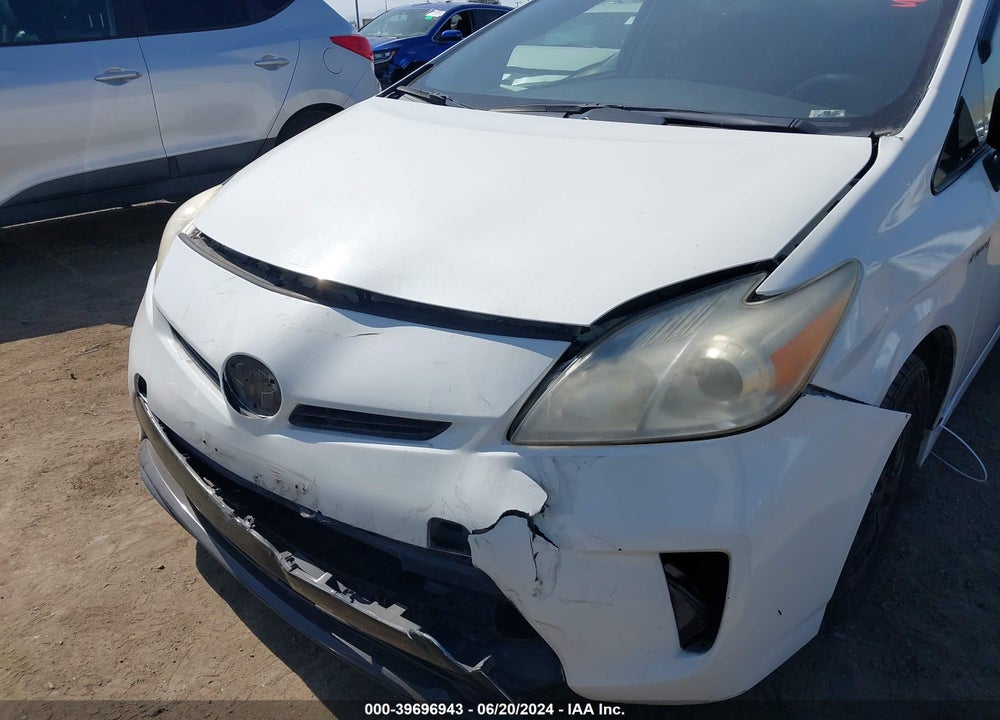 2013 TOYOTA PRIUS TWO VIN: JTDKN3DUXD5598308