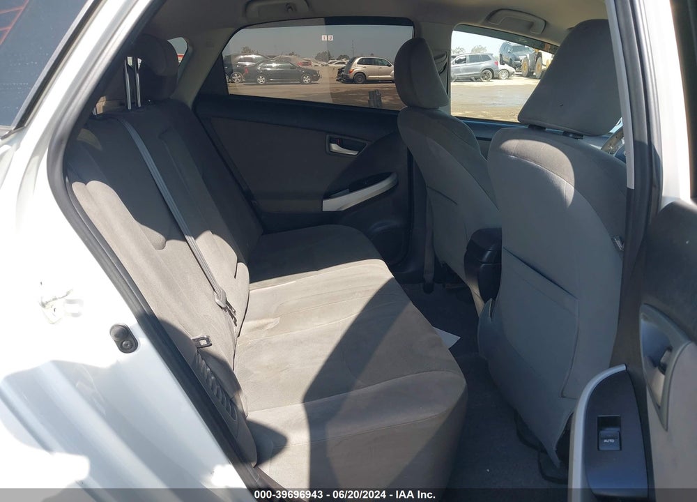 2013 TOYOTA PRIUS TWO VIN: JTDKN3DUXD5598308