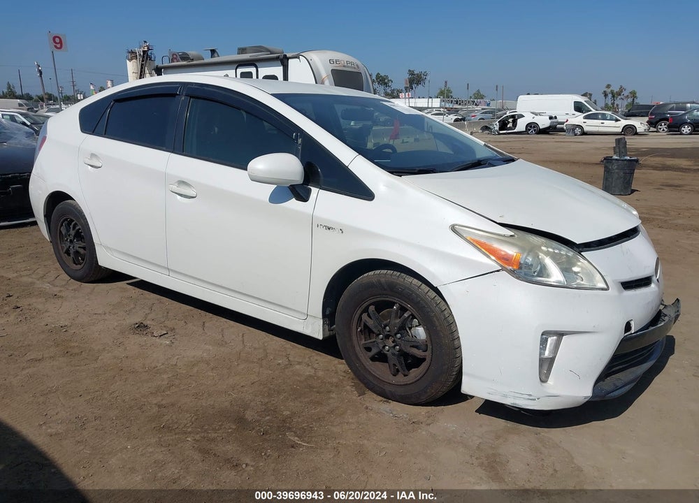 2013 TOYOTA PRIUS TWO VIN: JTDKN3DUXD5598308