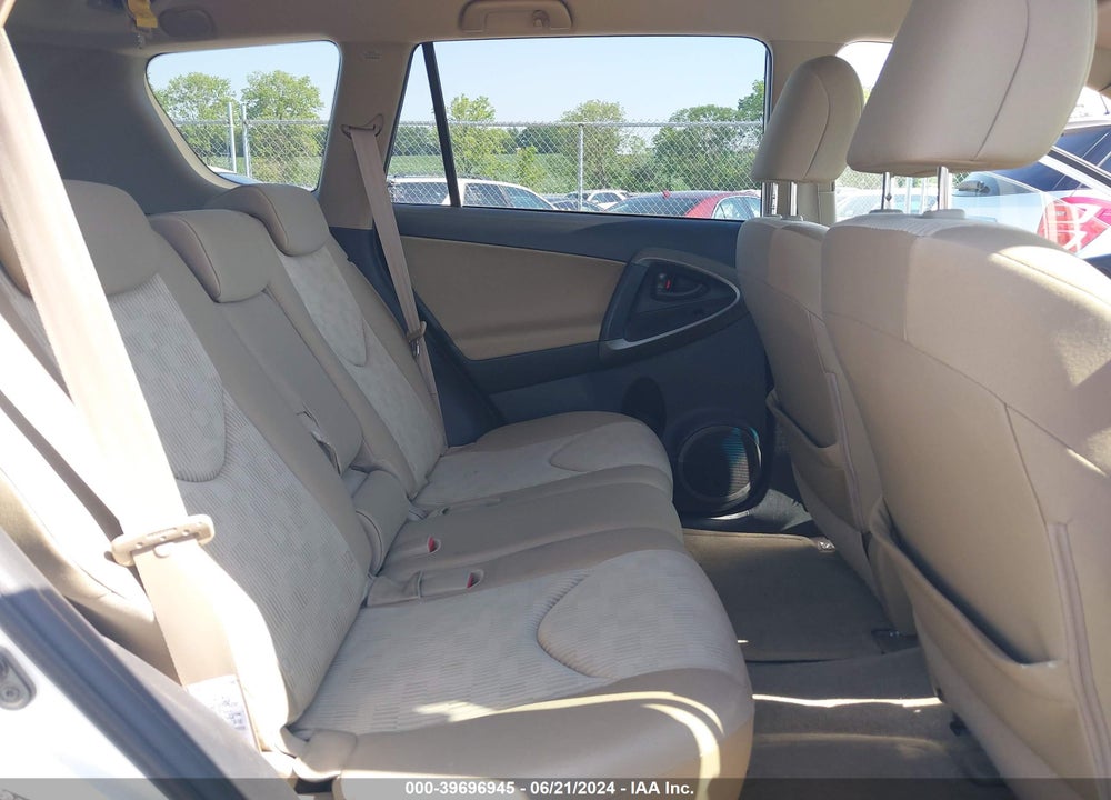 2009 TOYOTA RAV4 VIN: JTMBF33V395009808