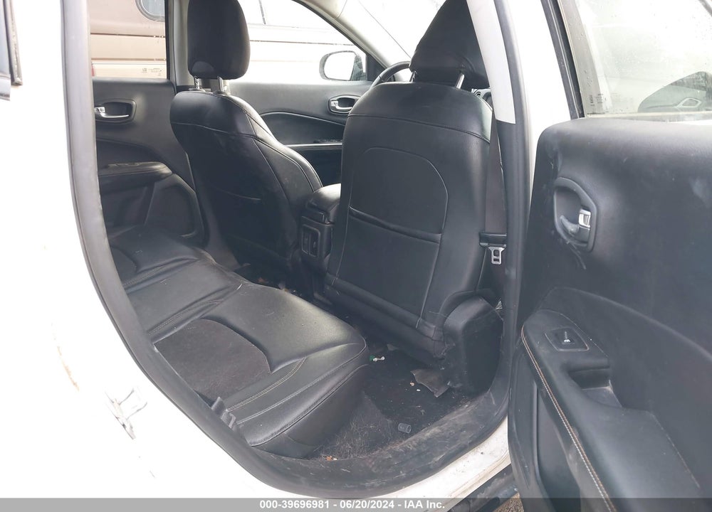 2018 JEEP COMPASS LATITUDE FWD VIN: 3C4NJCBB7JT345520