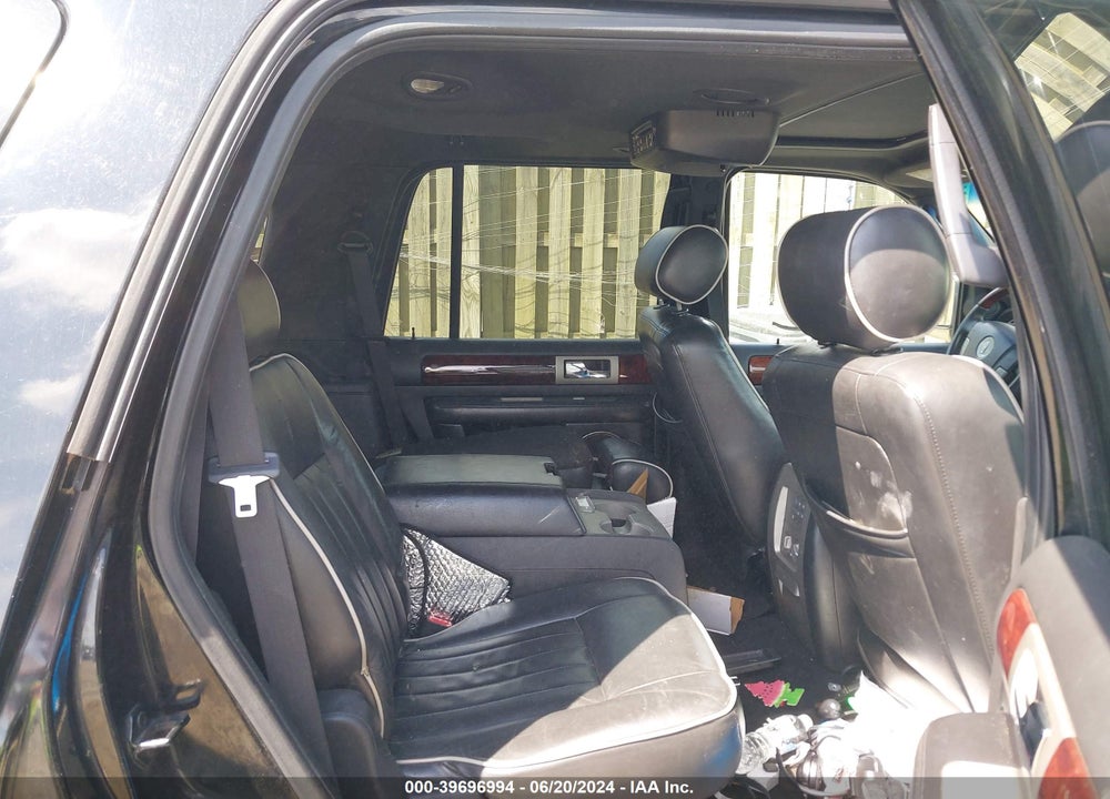 2006 LINCOLN NAVIGATOR LUXURY/ULTIMATE VIN: 5LMFU27556LJ21652