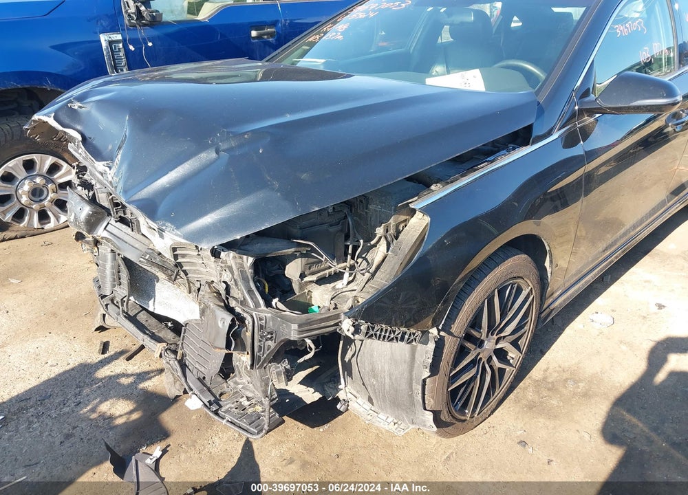 2018 HYUNDAI SONATA SPORT 2.0T VIN: 5NPE34AB9JH695524