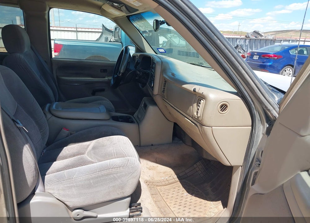 2002 CHEVROLET SILVERADO 1500 LS VIN: 2GCEK19T821157642