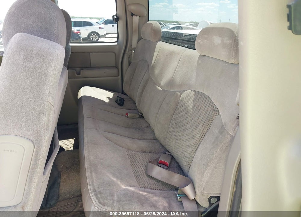2002 CHEVROLET SILVERADO 1500 LS VIN: 2GCEK19T821157642