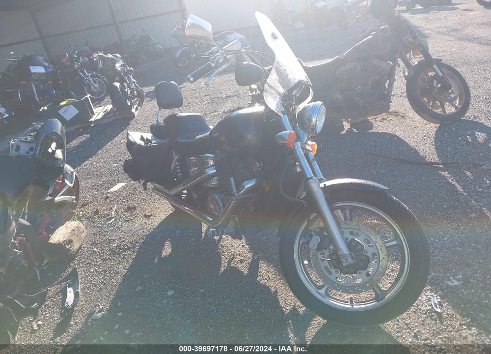 2002 HONDA VT1100 C VIN: 1HFSC180X2A602367
