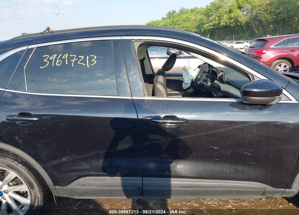 2022 FORD ESCAPE TITANIUM VIN: 1FMCU9J96NUA77390