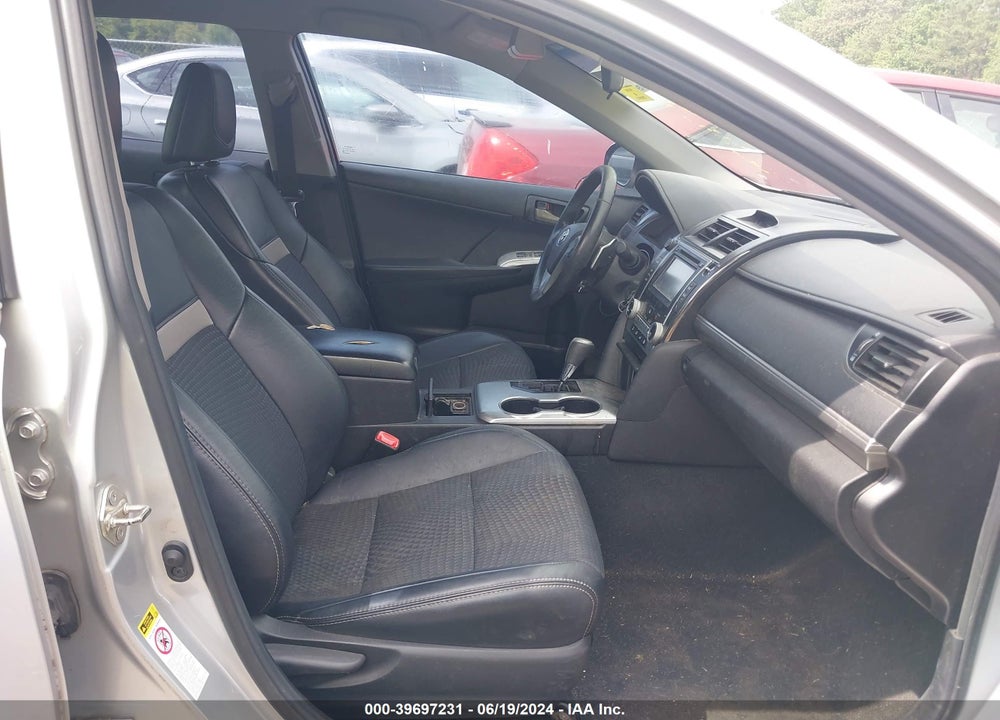 2014 TOYOTA CAMRY SE VIN: 4T1BF1FK7EU398129