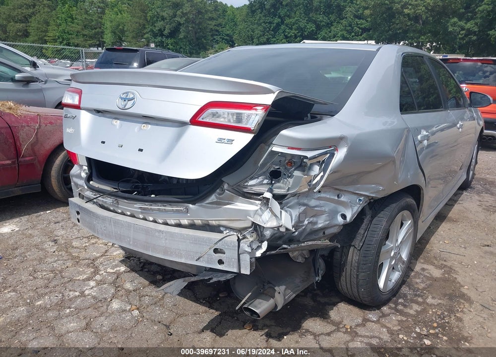 2014 TOYOTA CAMRY SE VIN: 4T1BF1FK7EU398129