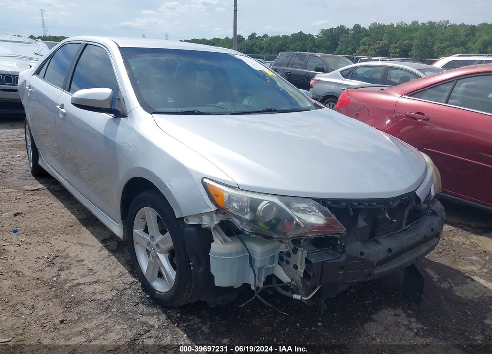 2014 TOYOTA CAMRY SE VIN: 4T1BF1FK7EU398129