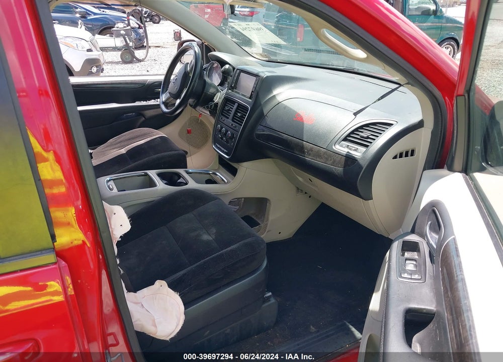 2014 DODGE GRAND CARAVAN SXT VIN: 2C4RDGCGXER388252