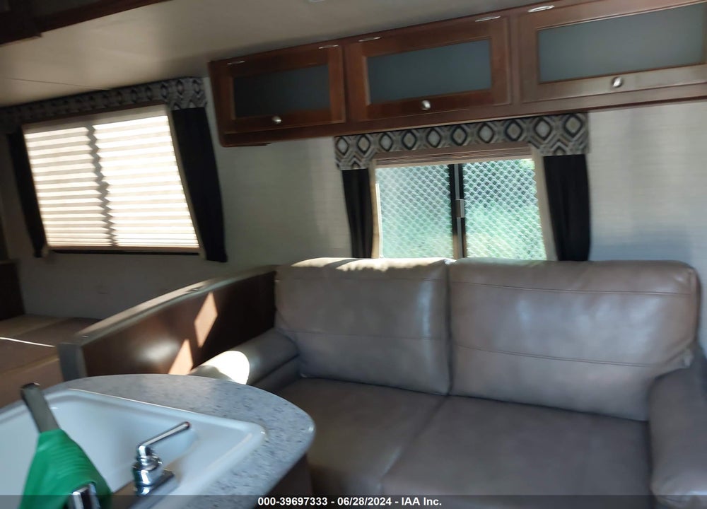 2016 KEYSTONE BULLETT VIN: 4YDT27227GD421857