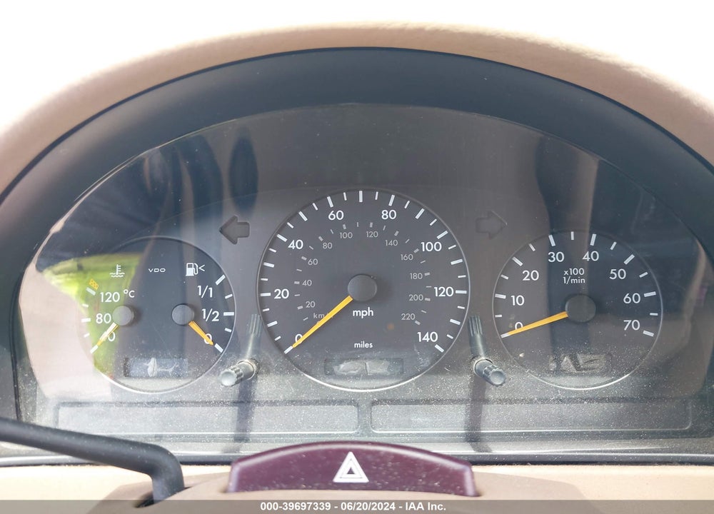 2001 MERCEDES-BENZ ML 320 VIN: 4JGAB54E21A280500