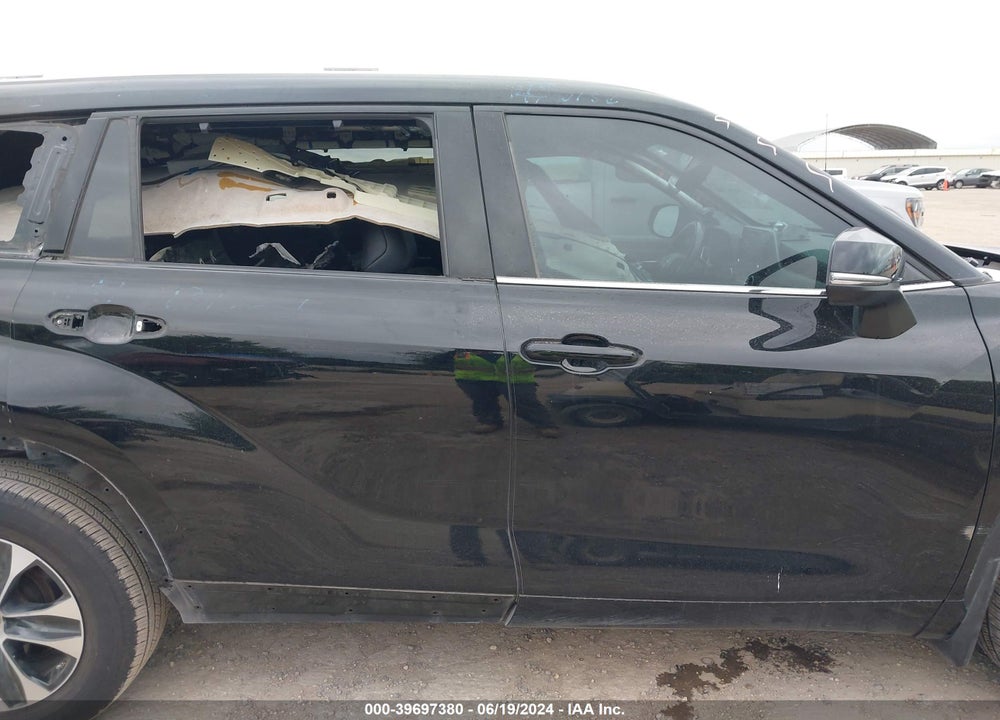 2020 TOYOTA HIGHLANDER XLE VIN: 5TDGZRBH3LS501316