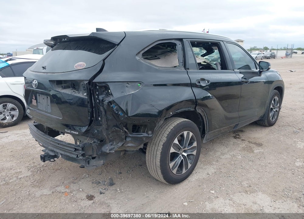 2020 TOYOTA HIGHLANDER XLE VIN: 5TDGZRBH3LS501316