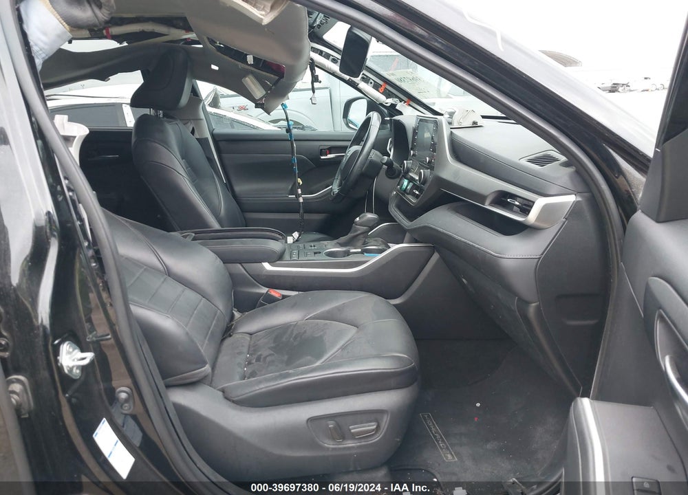 2020 TOYOTA HIGHLANDER XLE VIN: 5TDGZRBH3LS501316