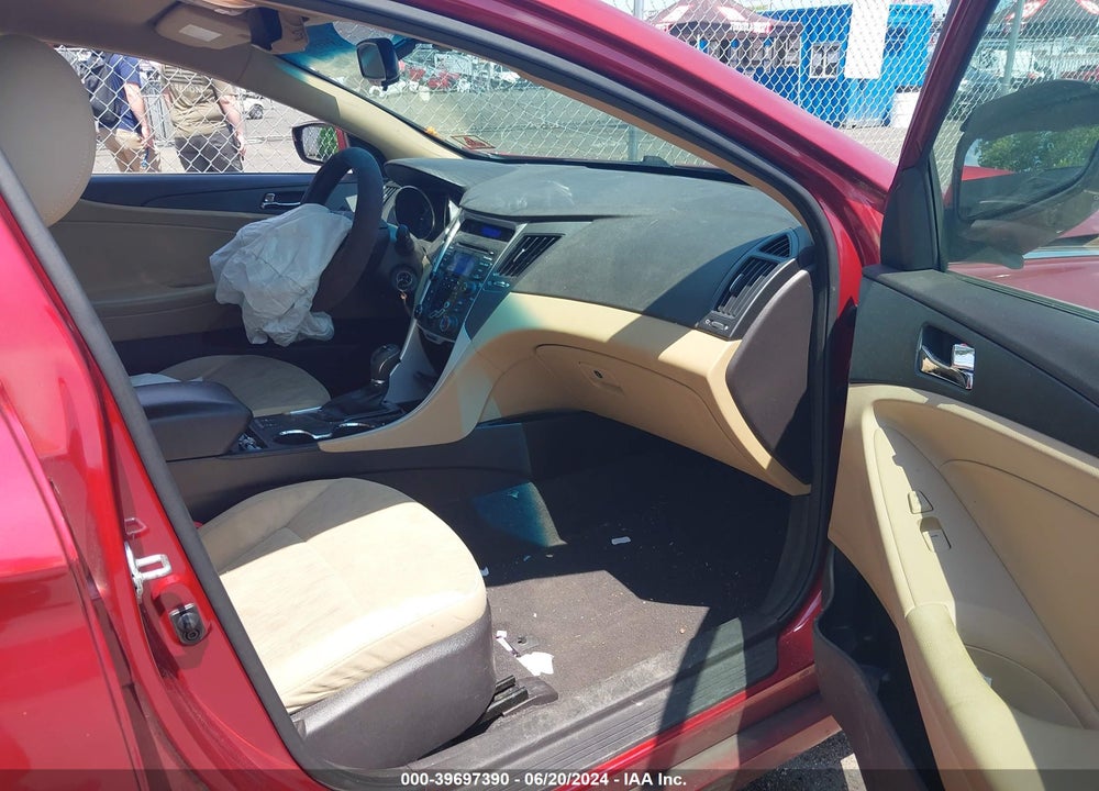 2013 HYUNDAI SONATA GLS VIN: 5NPEB4AC4DH580782