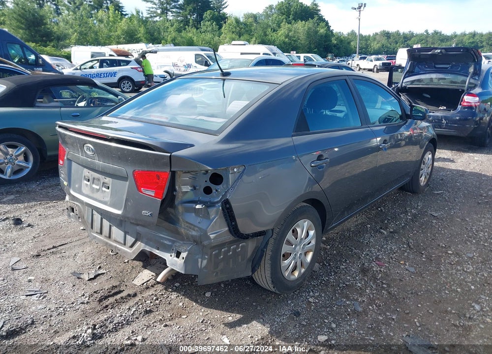 2013 KIA FORTE EX VIN: KNAFU4A28D5718553