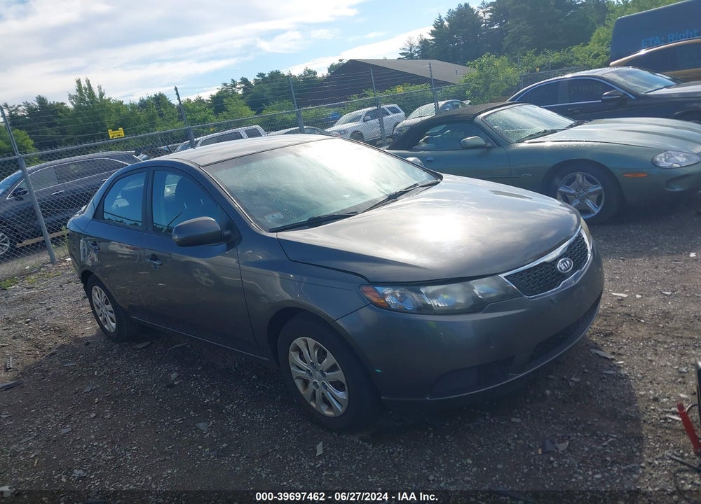 2013 KIA FORTE EX VIN: KNAFU4A28D5718553