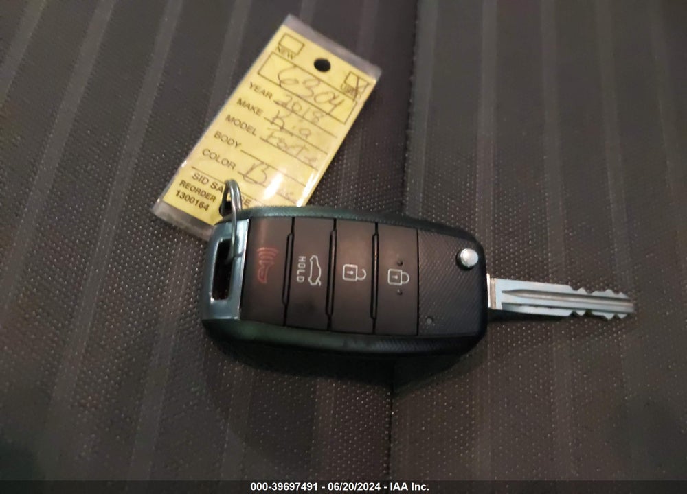 2018 KIA FORTE S VIN: 3KPFL4A79JE178017