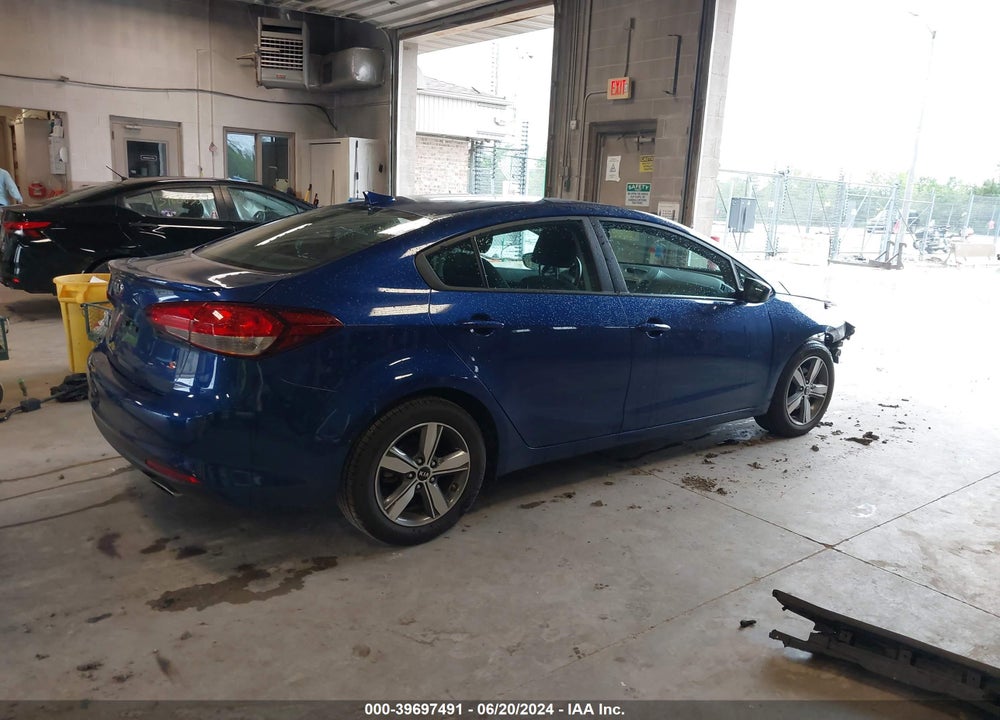 2018 KIA FORTE S VIN: 3KPFL4A79JE178017