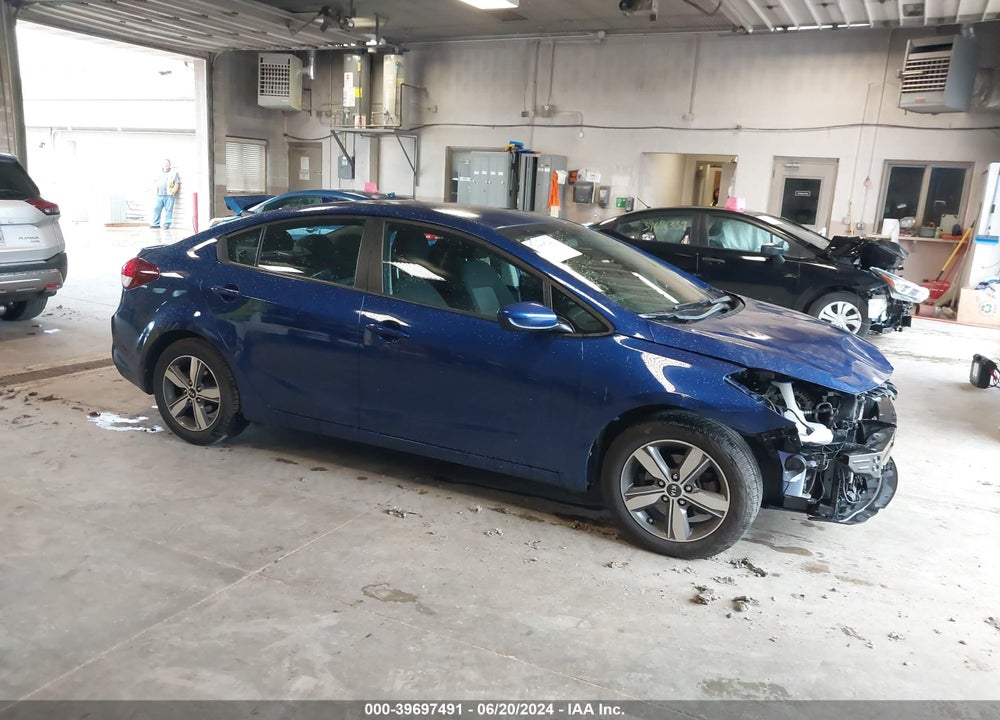 2018 KIA FORTE S VIN: 3KPFL4A79JE178017