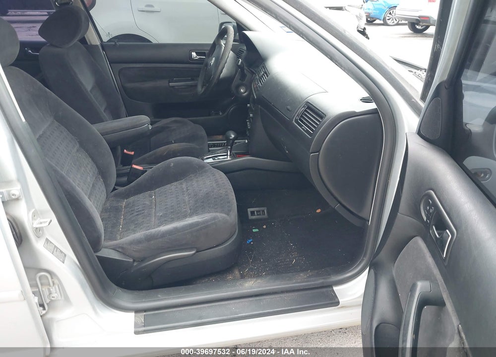 2003 VOLKSWAGEN JETTA GLS TDI VIN: 3VWSP69M33M044425