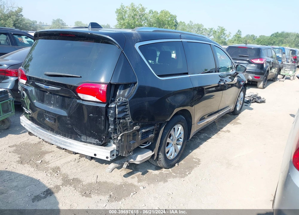 2018 CHRYSLER PACIFICA TOURING L VIN: 2C4RC1BG3JR269390