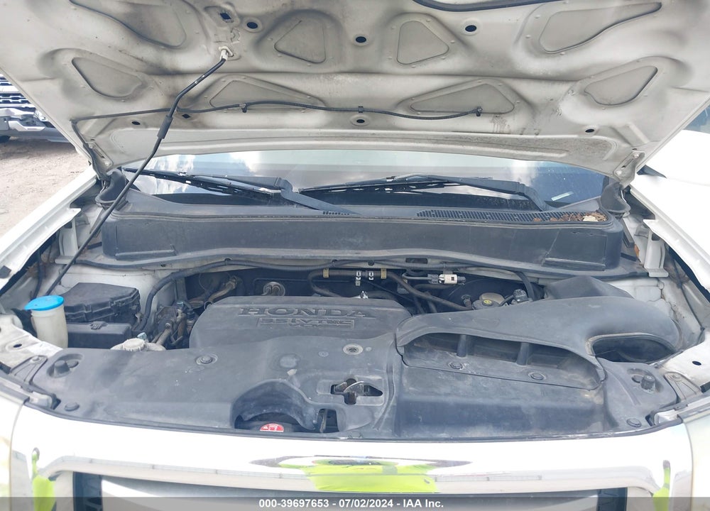 2011 HONDA PILOT TOURING VIN: 5FNYF3H91BB021062