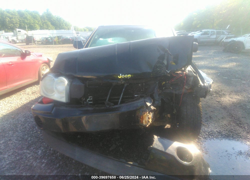 2007 JEEP GRAND CHEROKEE LAREDO VIN: 1J8GR48K77C606804