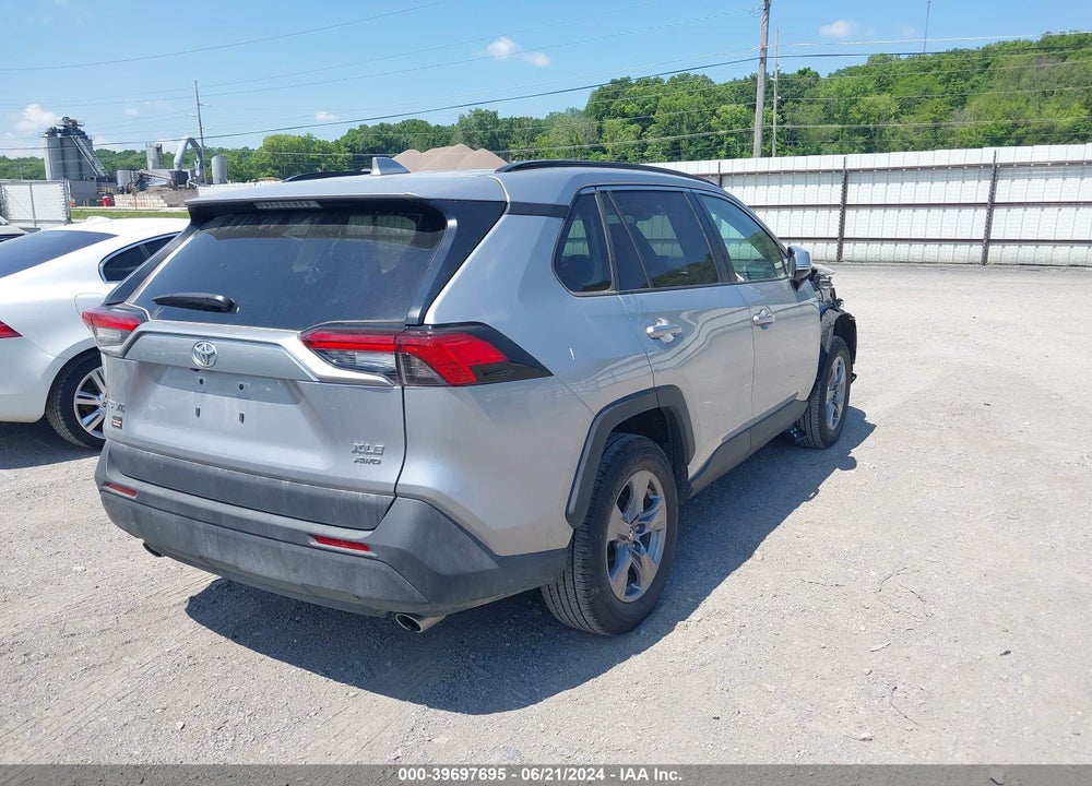 2024 TOYOTA RAV4 XLE VIN: 2T3P1RFVXRC429174