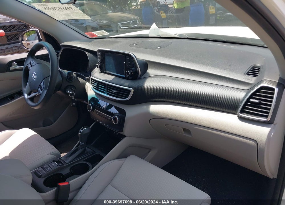 2020 HYUNDAI TUCSON SE VIN: KM8J2CA40LU242331