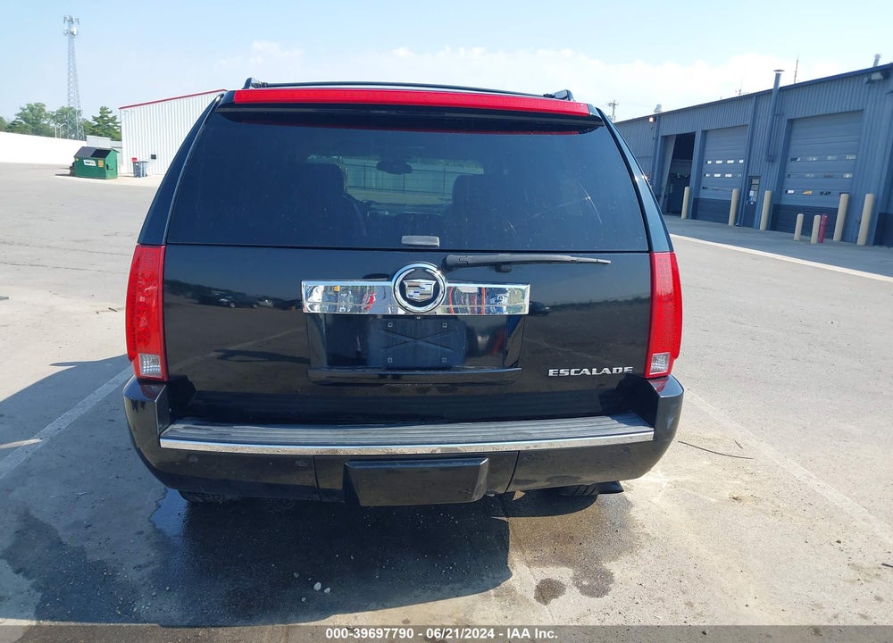 2008 CADILLAC ESCALADE STANDARD VIN: 1GYFK63818R253533
