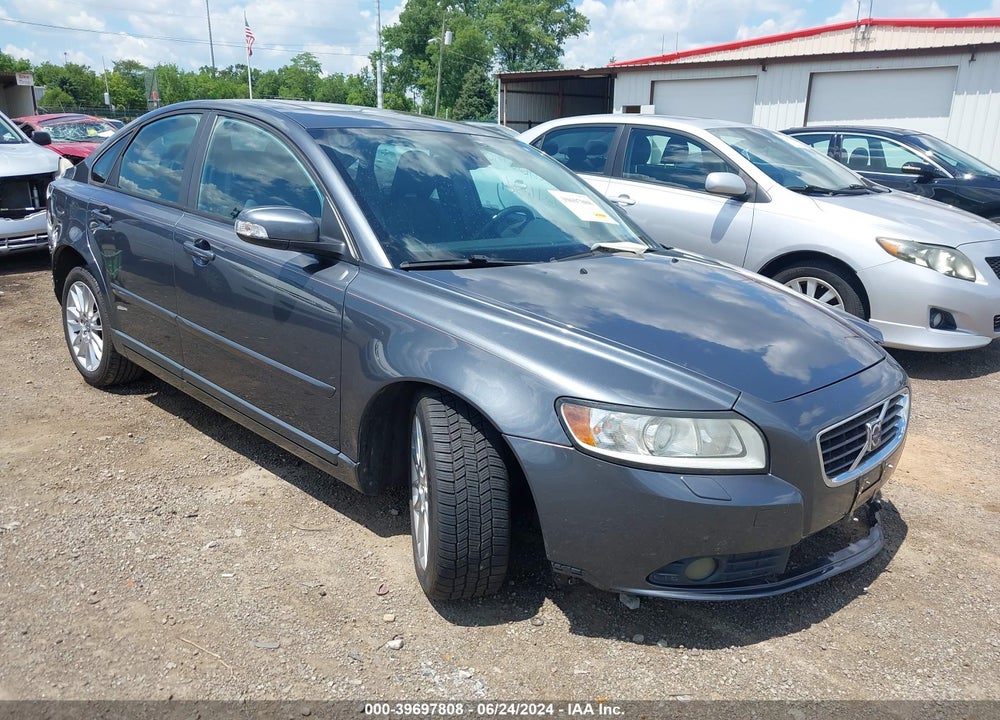2009 VOLVO S40 2.4I VIN: YV1MS390492461990