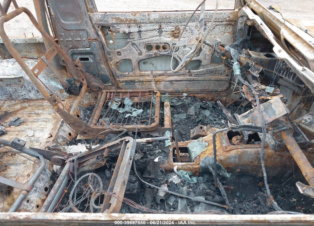 1988 SUZUKI SAMURAI VIN: JS4JC51C8J4229437