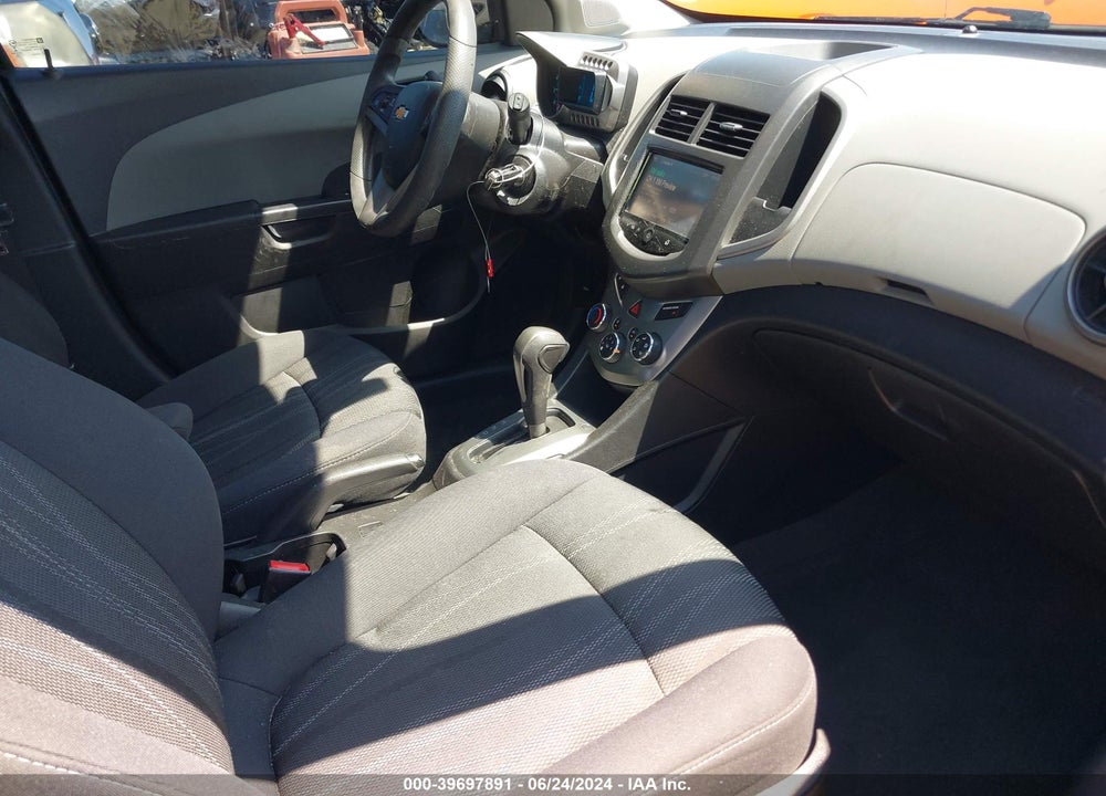 2015 CHEVROLET SONIC VIN: 1G1JC6SB0F4182953