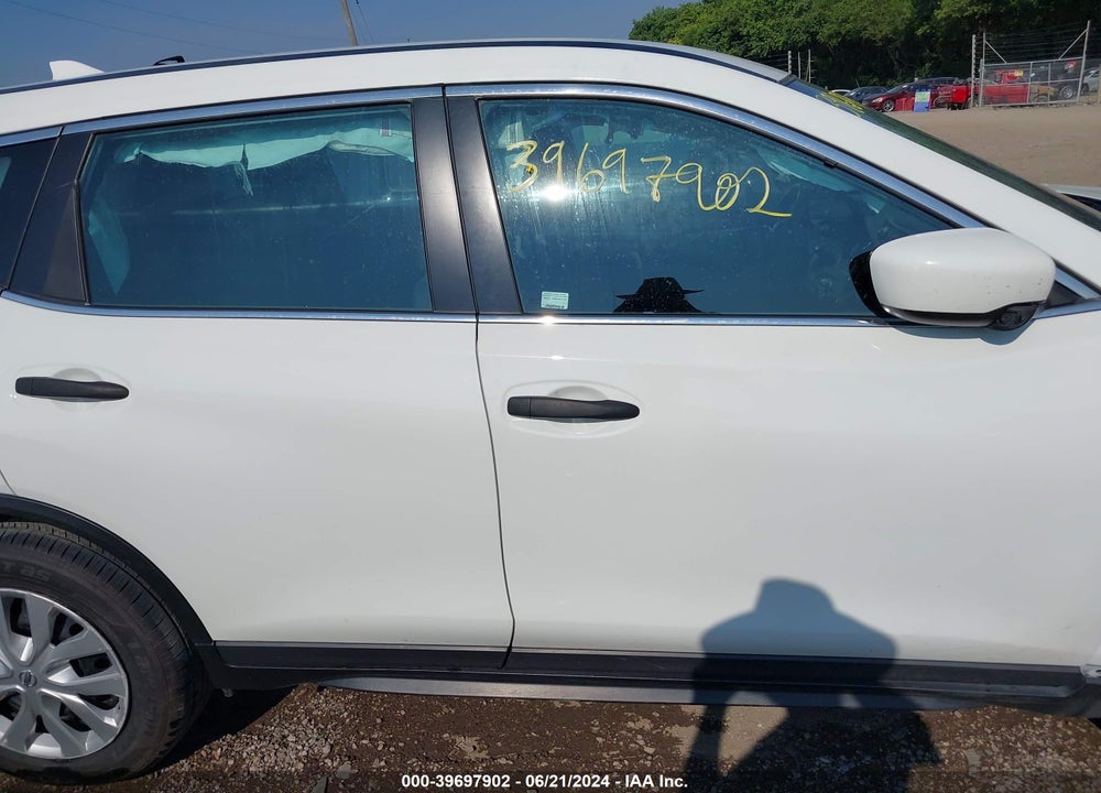 2020 NISSAN ROGUE S FWD VIN: 5N1AT2MT2LC722418