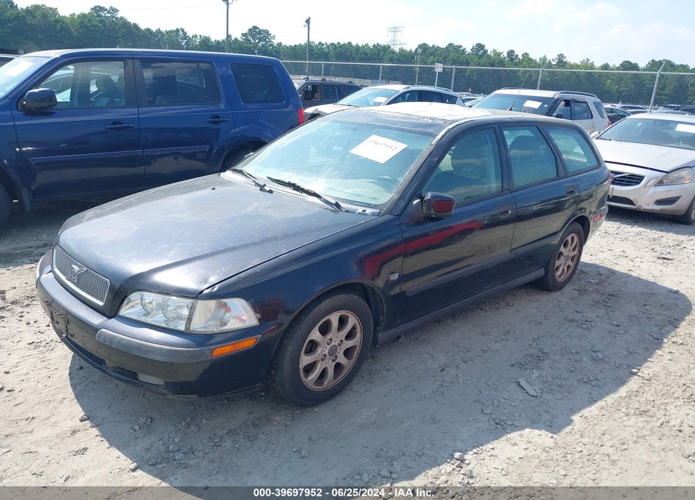 2002 VOLVO V40 A VIN: YV1VW295X2F852865