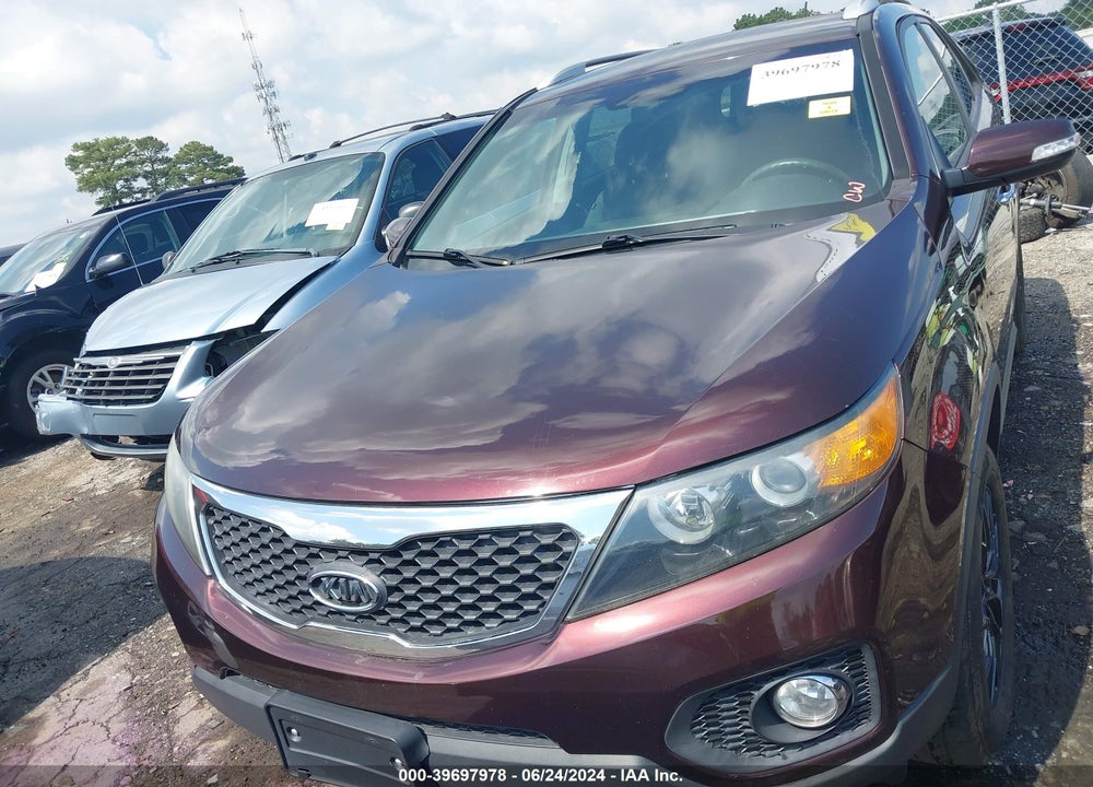 2013 KIA SORENTO LX VIN: 5XYKT4A66DG403670