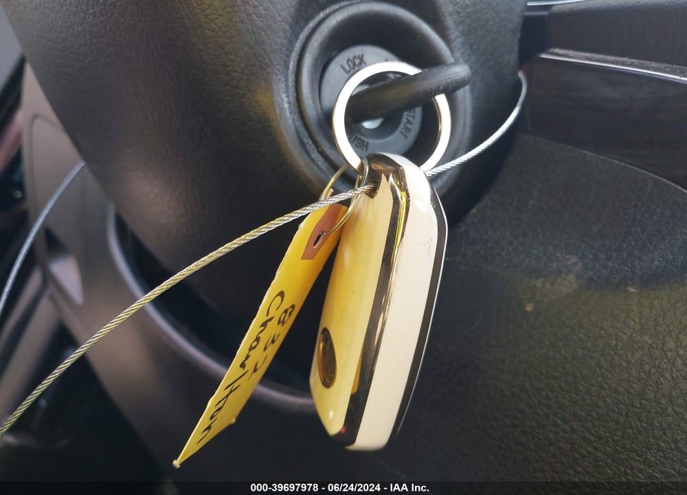 2013 KIA SORENTO LX VIN: 5XYKT4A66DG403670