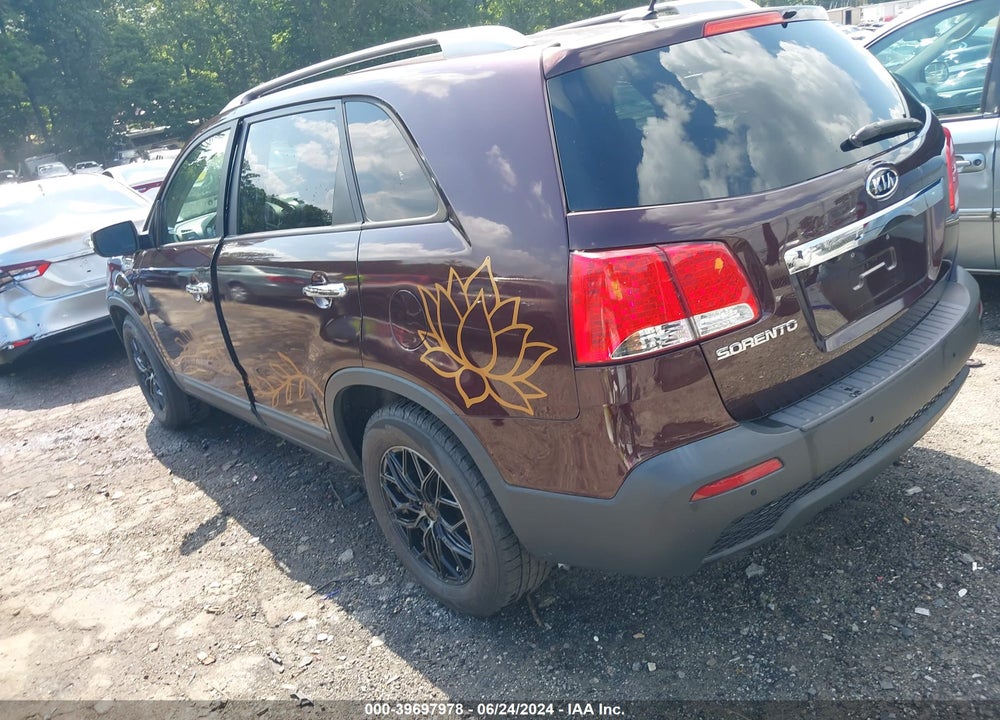 2013 KIA SORENTO LX VIN: 5XYKT4A66DG403670