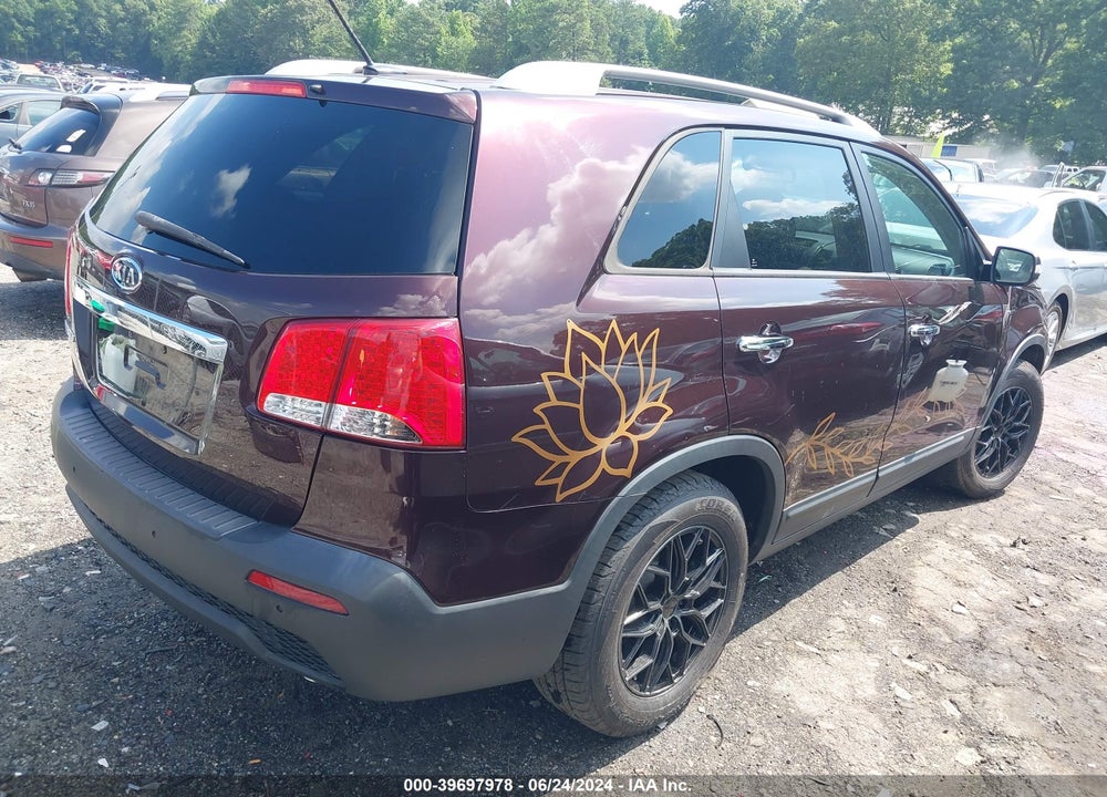2013 KIA SORENTO LX VIN: 5XYKT4A66DG403670